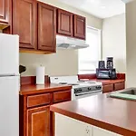 Stylish 1Br Prime Location